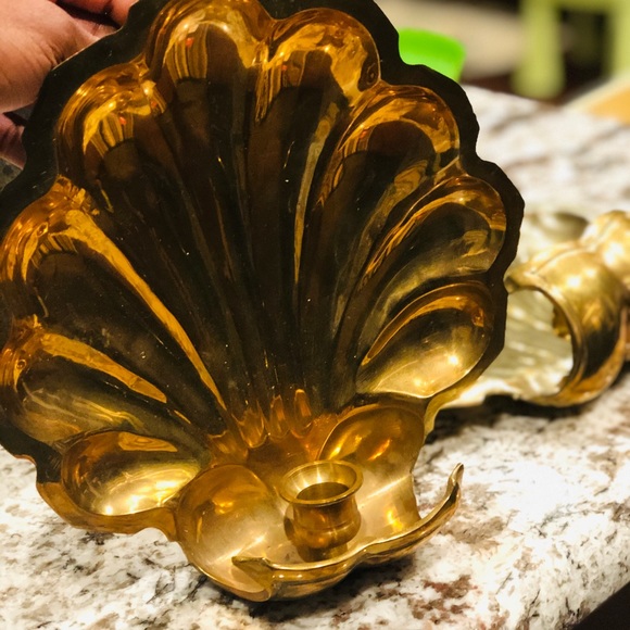 VINTAGE BRASS SCALLOPED CLAM SHELL SCOUNCES - Picture 8 of 8